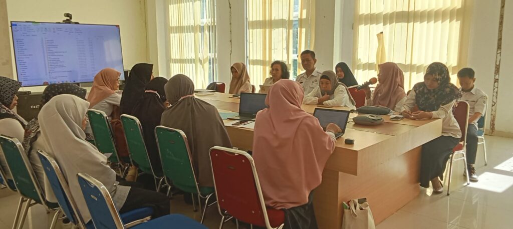 Dinas Ketahanan Pangan Sulawesi Barat Mantapkan Gerakan Edukasi Pemberian Pangan Bergizi Untuk Siswa (Genius) Menuju Generasi Emas -  2045