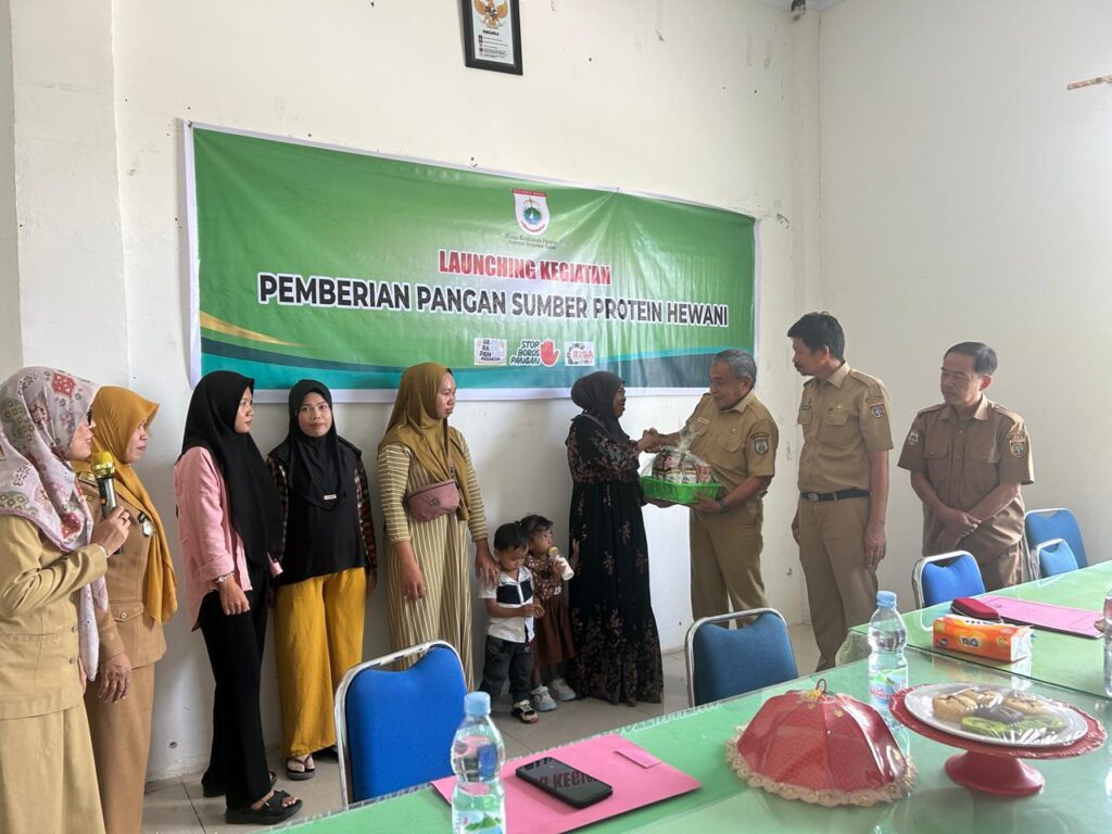 Launching Kegiatan Pemberian Pangan Sumber Protein Hewani di Kecamatan Tapango Kabupaten Polewali Mandar; Dinas Ketahanan Pangan  Prov. Sulbar Tingkatkan Asupan Gizi