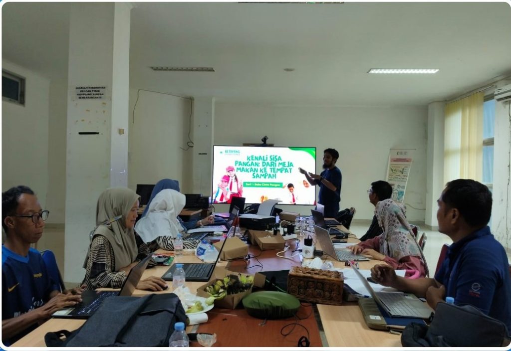 Pelatihan Desain E-Book dan Infografis Digelar di Dinas Ketahanan Pangan Sulbar